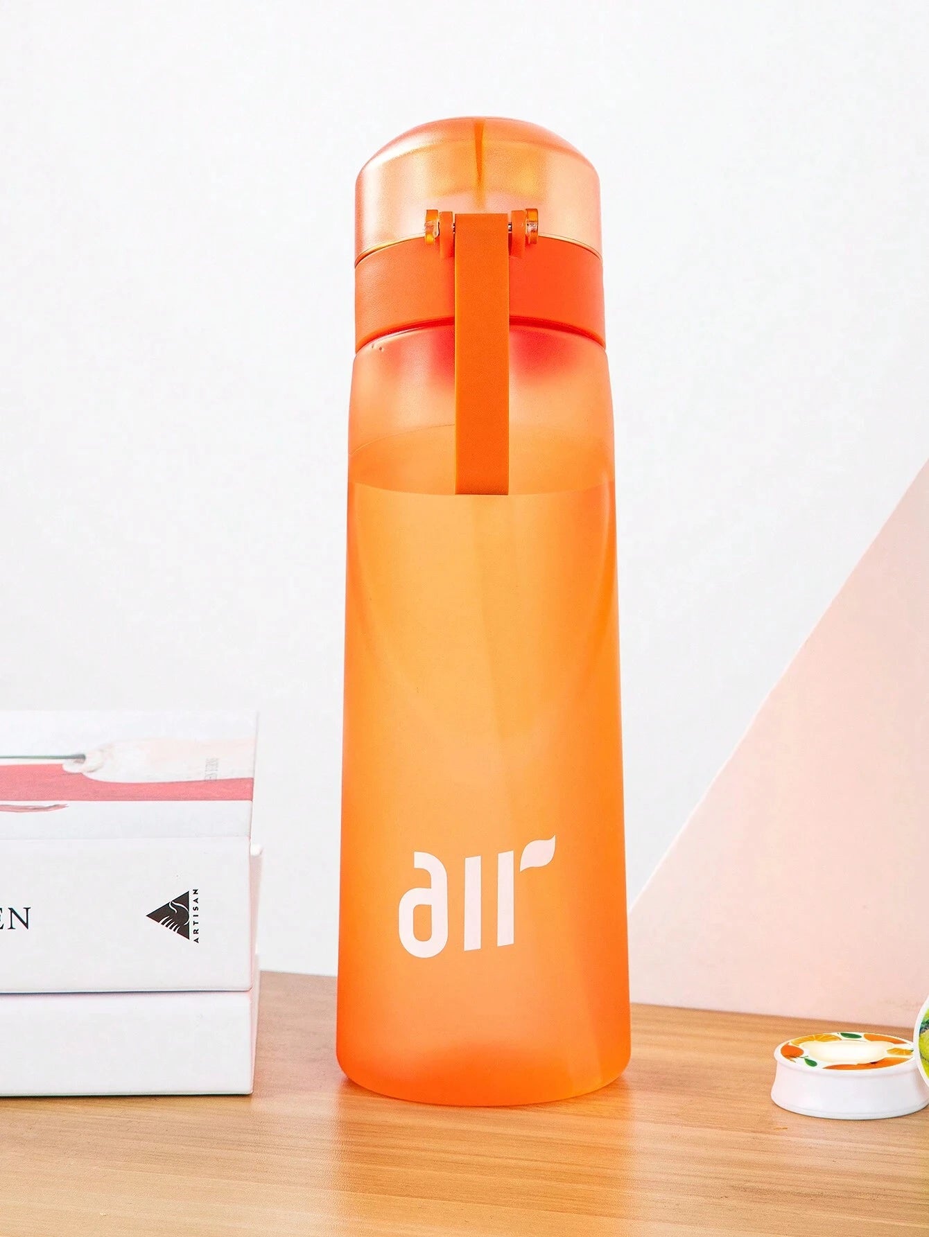 Zaarafy™ 800ml Scented Air Water Bottle – Fruit Flavor Pod, Straw, Flip Lid, Leak-Proof
